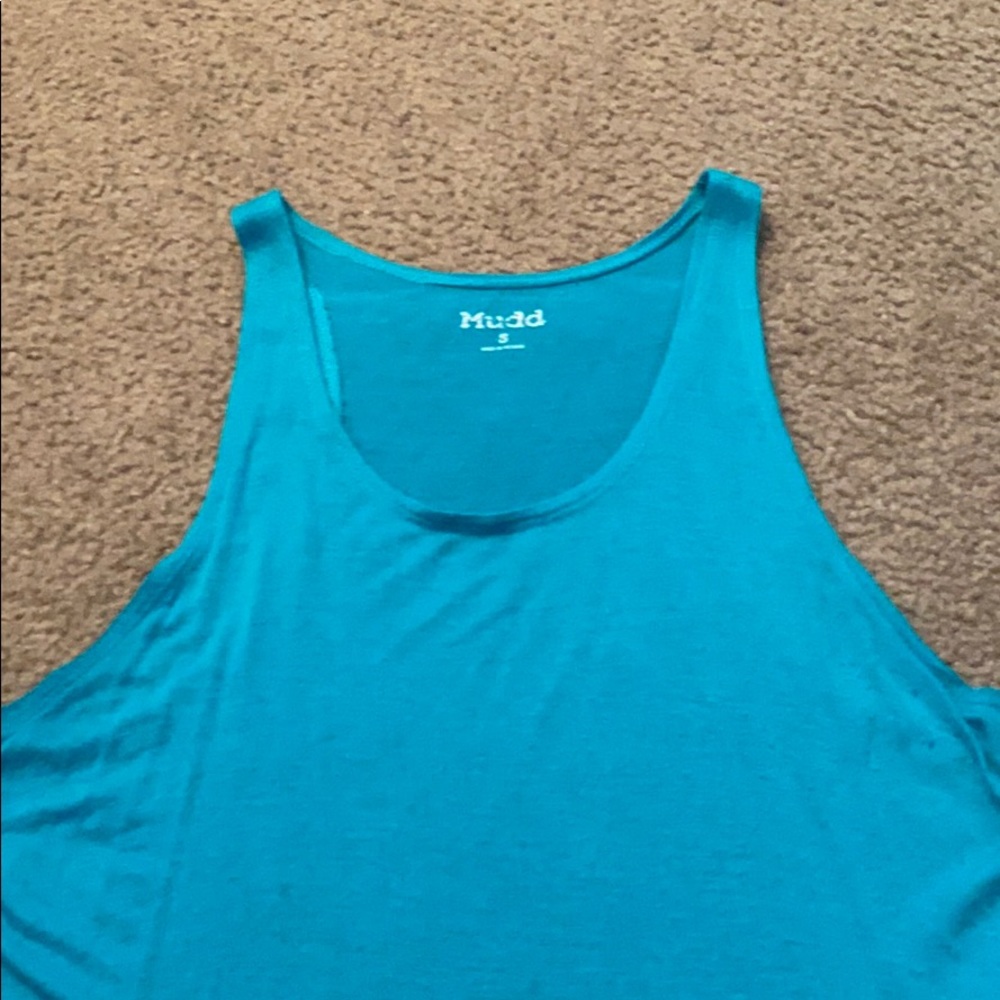 Tank - Picture 2 of 2